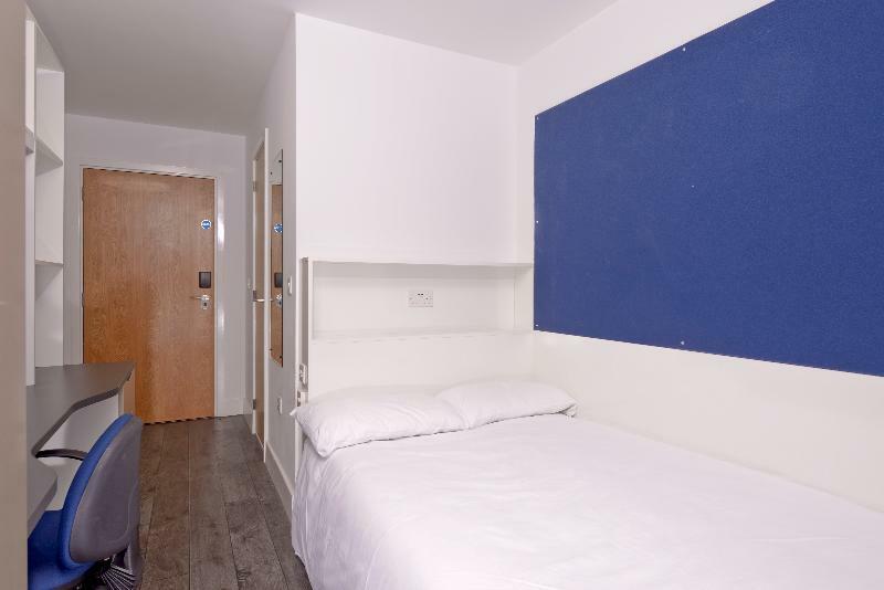 Destiny Student - Holyrood Hotel Edinburgh Ngoại thất bức ảnh